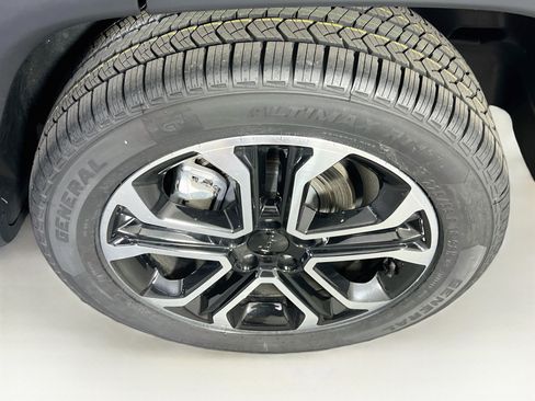 Used 2022 Jeep Compass Limited AWD/4WD image 29
