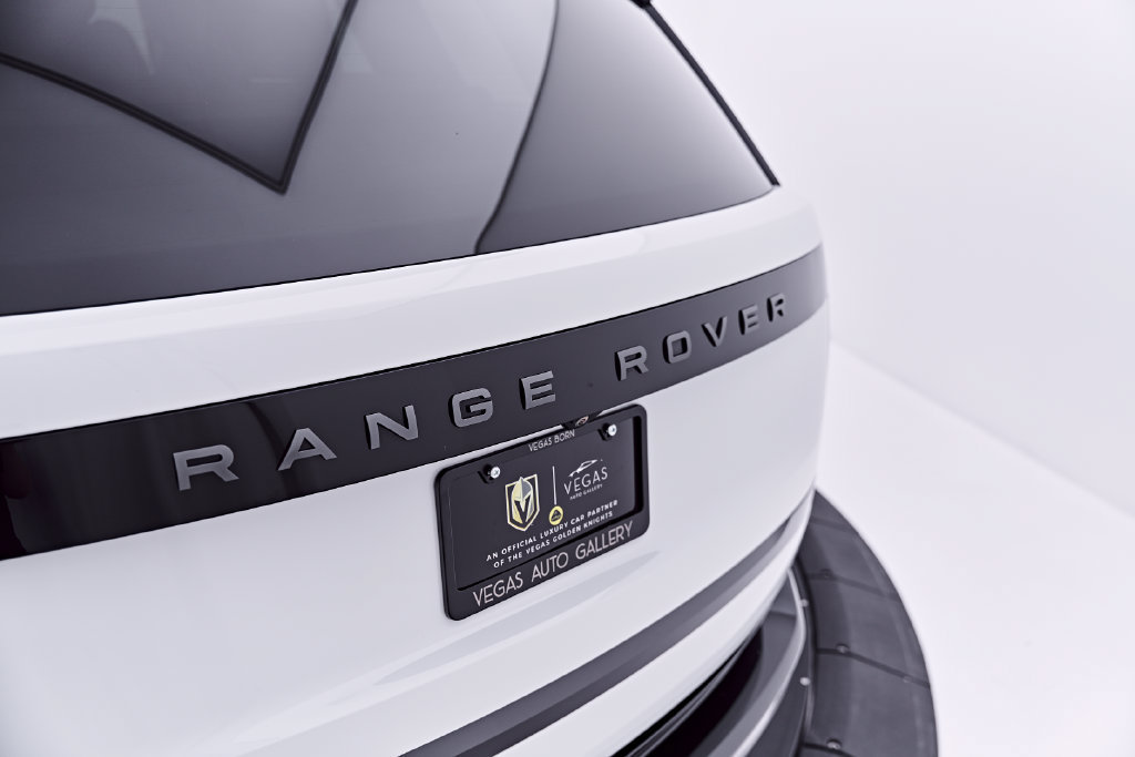 Used 2025 Land Rover Range Rover SE AWD/4WD image 23