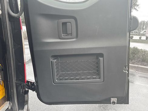 Used 2024 Mercedes-Benz Sprinter 3500 image 27