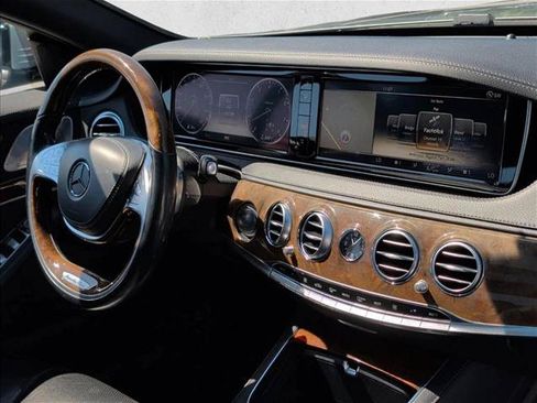 Used 2014 Mercedes-Benz S 550 Sedan image 24