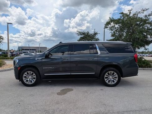 Used 2021 GMC Yukon XL Denali AWD/4WD image 9