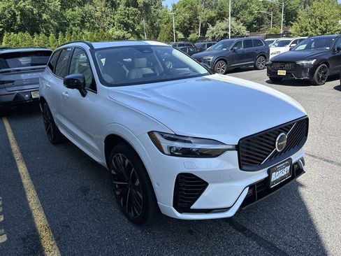 New 2026 Volvo XC60 T8 Ultra w/ Climate Package AWD/4WD image 2