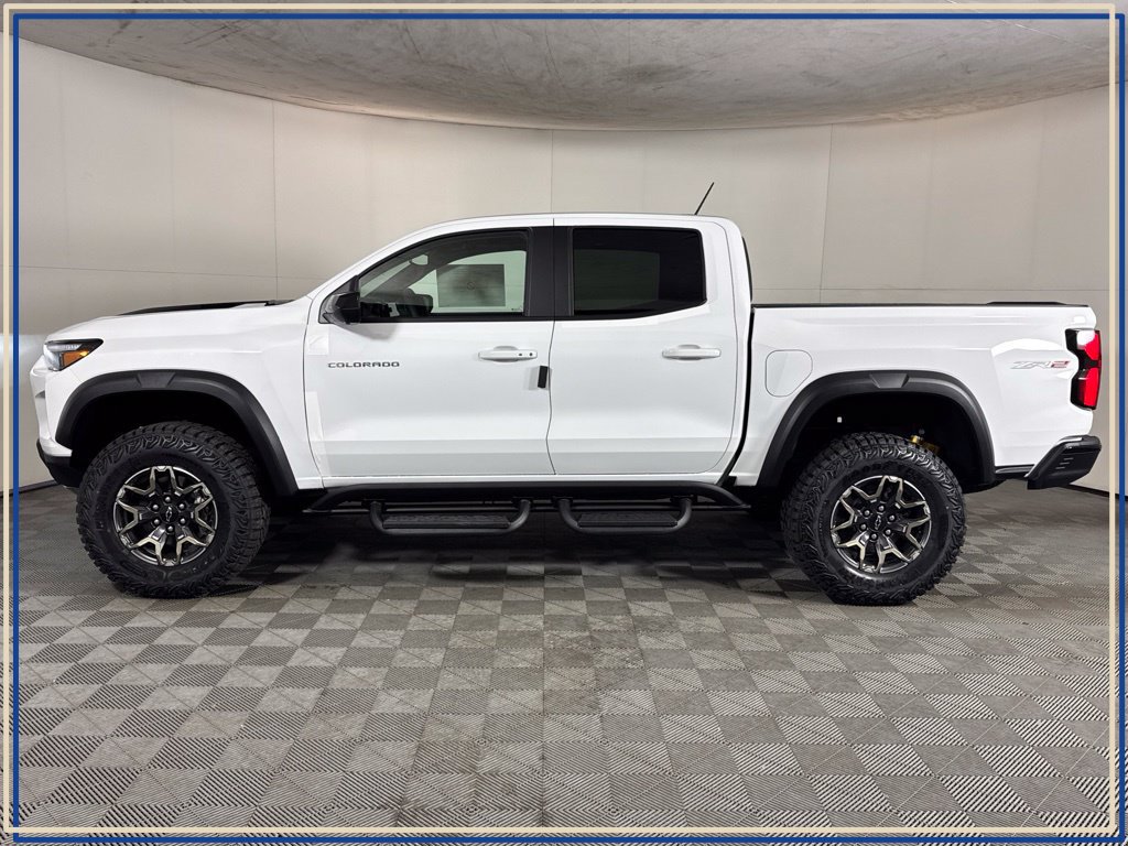 New 2026 Chevrolet Colorado ZR2 w/ Technology Package AWD/4WD image 10