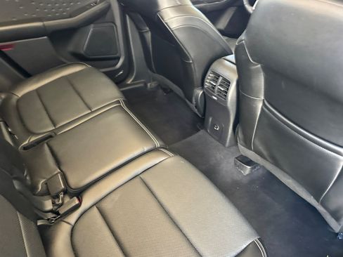 Used 2020 Ford Escape Titanium AWD/4WD image 34