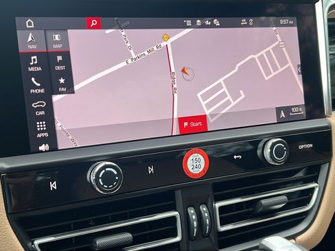 New 2026 Porsche Macan AWD/4WD image 28