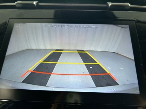 Used 2024 Hyundai Tucson SE image 15