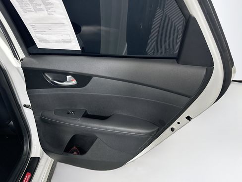 Used 2021 Kia Forte GT-Line image 28