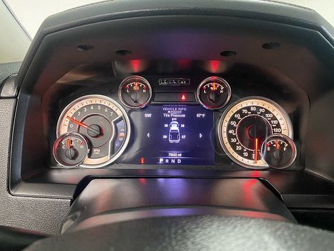 Used 2017 RAM 1500 Laramie w/ Convenience Group image 23