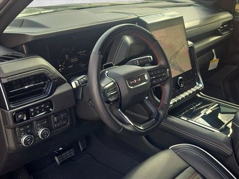 Used 2026 GMC Yukon AT4 Ultimate AWD/4WD image 10