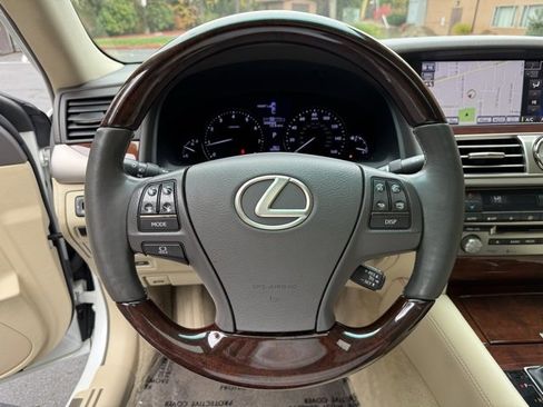 Used 2014 Lexus LS 460 image 12