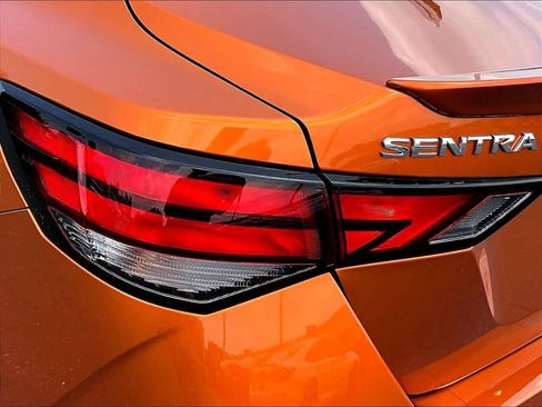 Used 2023 Nissan Sentra SR w/ Electronics Package FWD image 25