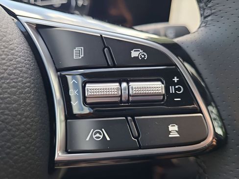 New 2026 Kia Seltos SX w/ SX Sunroof Package image 28