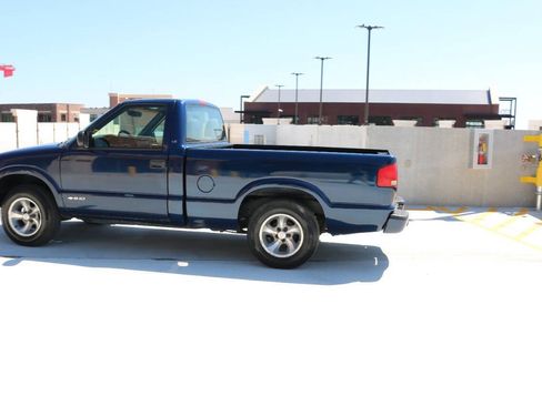 Used 2003 Chevrolet S10 Pickup LS RWD image 55
