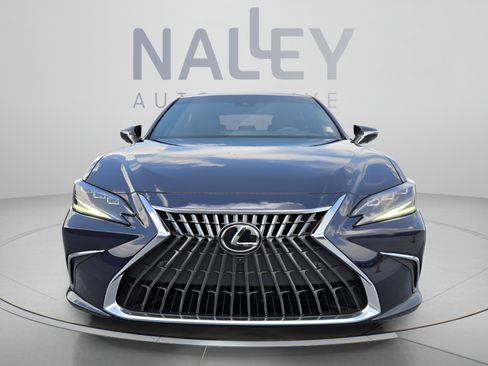 Used 2023 Lexus ES 300h Ultra Luxury w/ Accessory Package (Z2) FWD image 8