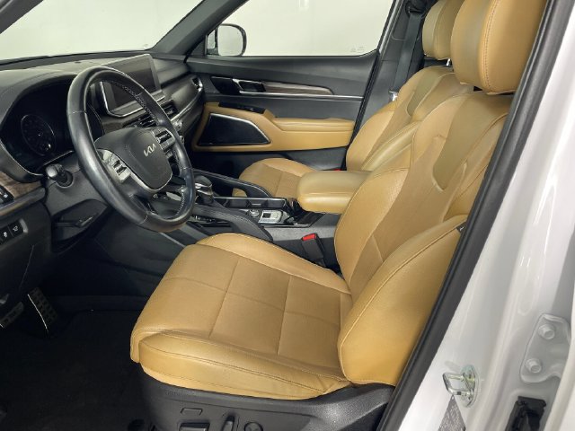 Used 2022 Kia Telluride SX w/ Towing Package AWD/4WD image 2