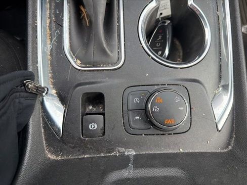 Certified 2023 Chevrolet Traverse LT w/ LPO, Floor Liner Package image 22