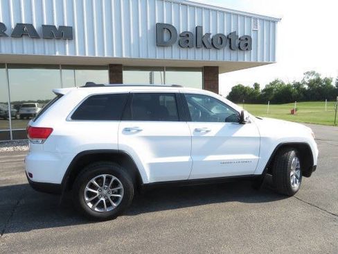 Used 2015 Jeep Grand Cherokee Limited w/ Trailer Tow Group IV AWD/4WD image 2