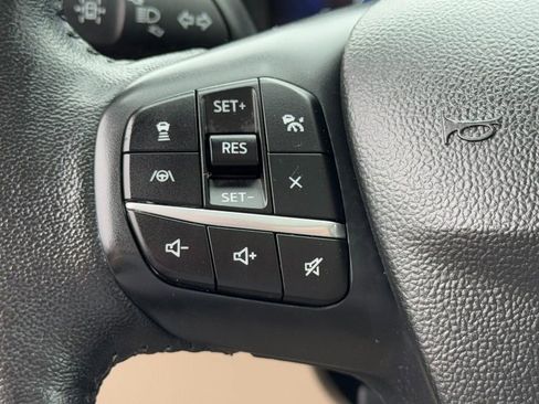 Used 2020 Ford Escape Titanium image 18