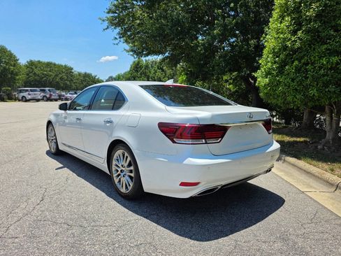 Used 2014 Lexus LS 460 w/ Comfort Package RWD image 3