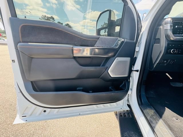 Used 2024 Ford F250 Platinum w/ Tremor Off-Road Package AWD/4WD image 4