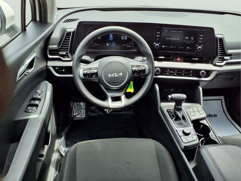Used 2024 Kia Sportage LX FWD image 9