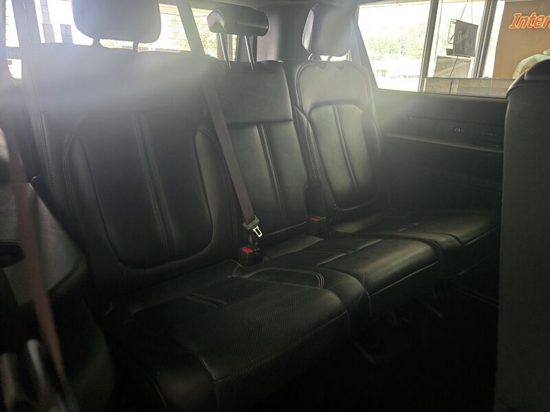 Used 2023 Jeep Wagoneer L Series III RWD image 21