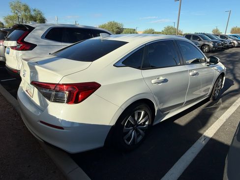 Used 2023 Honda Civic LX image 4