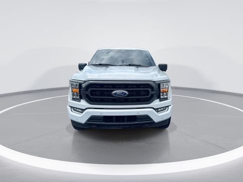 Used 2022 Ford F150 XLT w/ Equipment Group 302A High AWD/4WD image 9