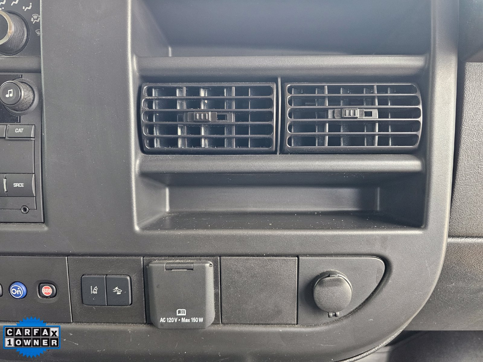 Used 2025 Chevrolet Express 3500 LT w/ LT Preferred Equipment Group RWD image 18