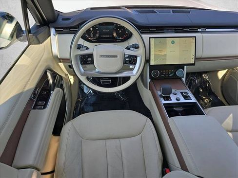 Used 2023 Land Rover Range Rover Long Wheelbase SE AWD/4WD image 16