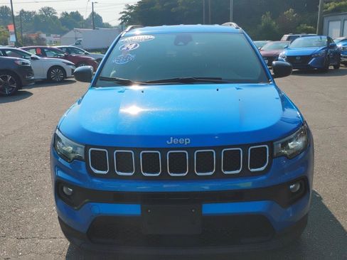 Used 2024 Jeep Compass Latitude w/ Altitude Special Edition AWD/4WD image 2
