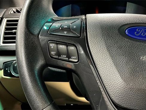 Used 2016 Ford Explorer Base image 12