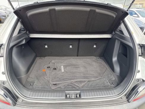 Used 2023 Hyundai Kona SEL image 8