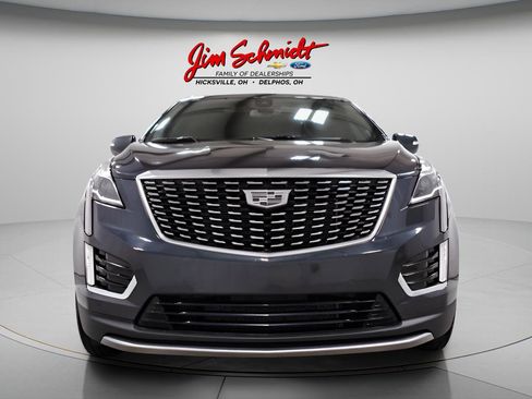 Used 2022 Cadillac XT5 Premium Luxury w/ LPO, Floor Liner Package image 2