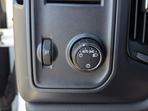 Used 2014 Chevrolet Silverado 1500 W/T RWD image 16