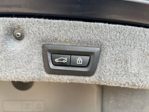 Used 2010 BMW 750Li image 35