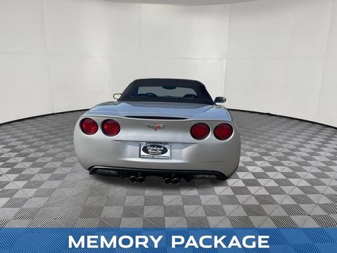 Used 2005 Chevrolet Corvette Convertible w/ Preferred Equipment Group RWD image 6