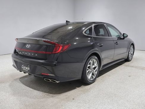 Used 2020 Hyundai Sonata SEL FWD image 2
