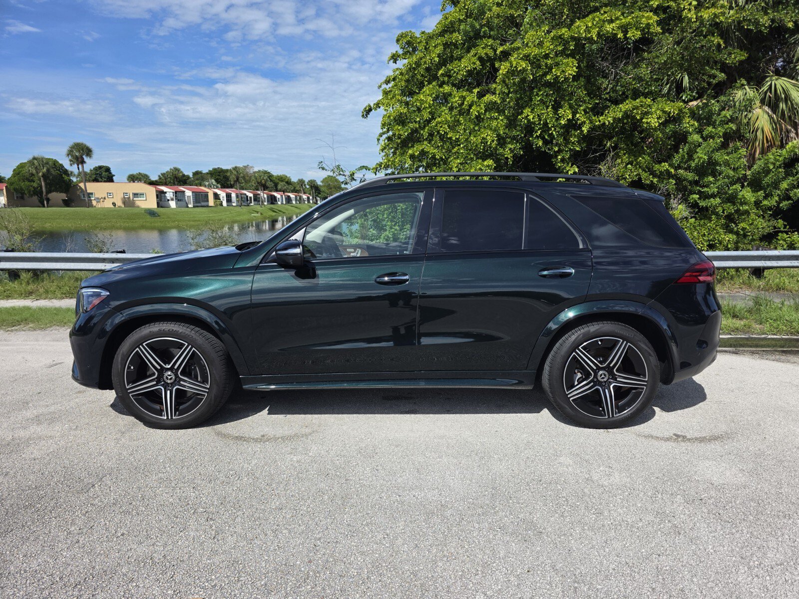 Used 2024 Mercedes-Benz GLE 450 4MATIC image 7