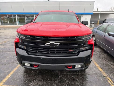 Used 2020 Chevrolet Silverado 1500 LT Trail Boss image 2