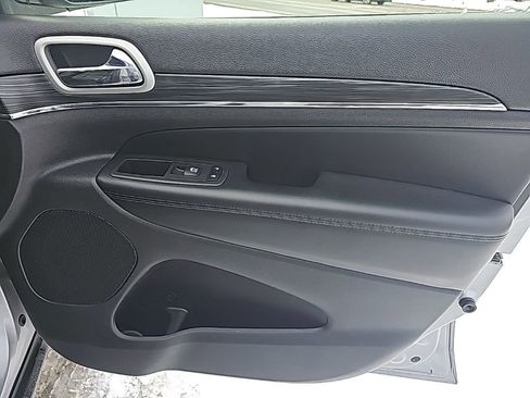 Certified 2020 Jeep Grand Cherokee Limited w/ Premium Lighting Group image 26