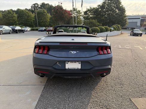 Used 2024 Ford Mustang Premium RWD image 7