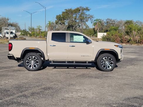New 2026 GMC Canyon Denali image 4