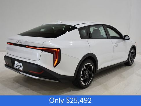 New 2026 Kia K4 EX FWD image 4