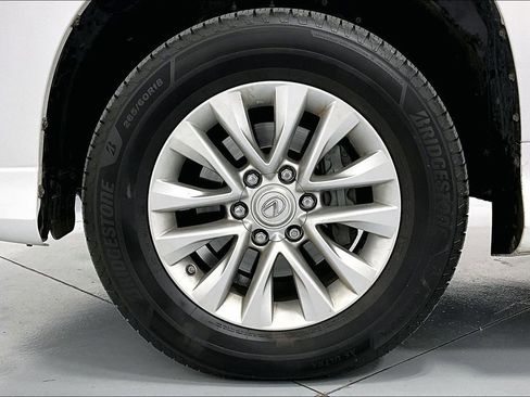 Used 2017 Lexus GX 460 image 11