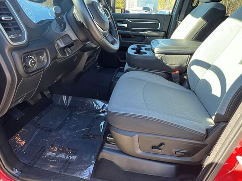 Used 2024 RAM 2500 Big Horn w/ Bed Utility Group image 16