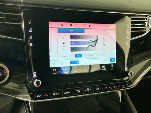 Used 2022 Jeep Wagoneer Series II image 16