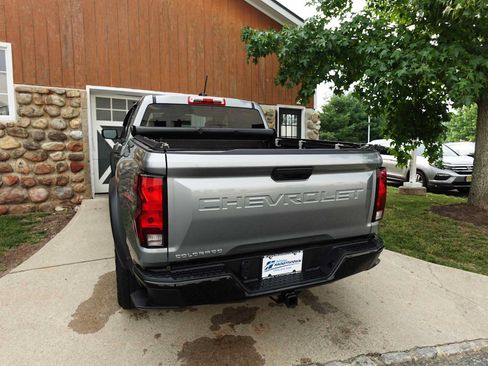Used 2024 Chevrolet Colorado Trail Boss w/ Advanced Trailering Package AWD/4WD image 5