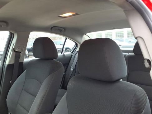 Used 2016 Chevrolet Cruze LT image 17