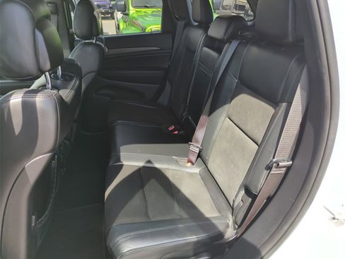 Used 2020 Jeep Grand Cherokee Altitude image 29